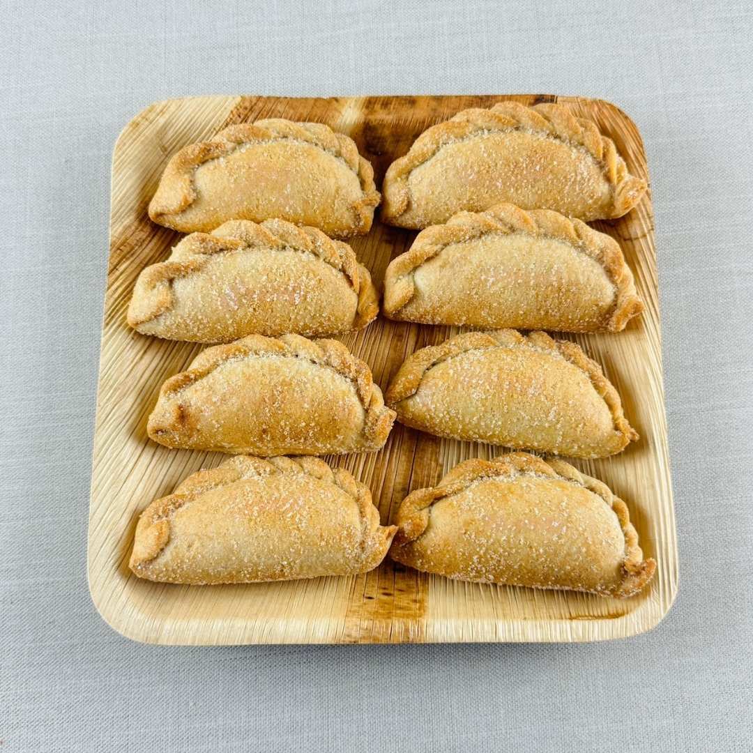 PLATO DE 6 Y 8 EMPANADAS, plato de hoja de palmas