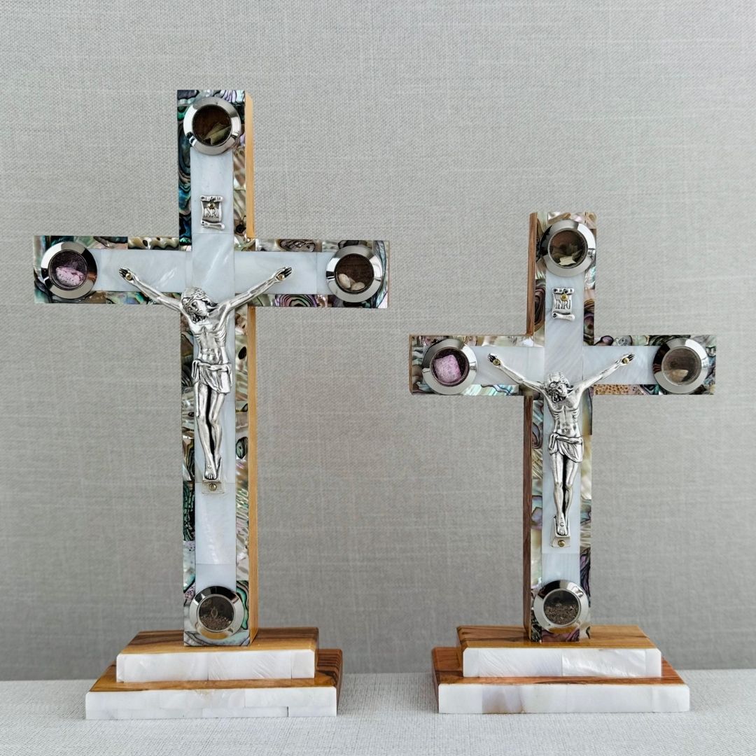 CRUZ DE TIERRA SANTA- CRISTALES CON BASE