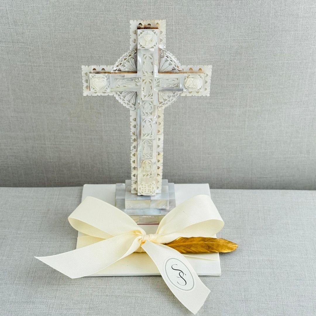 CRUZ DE TIERRA SANTA BROCADA CON CIRCULO