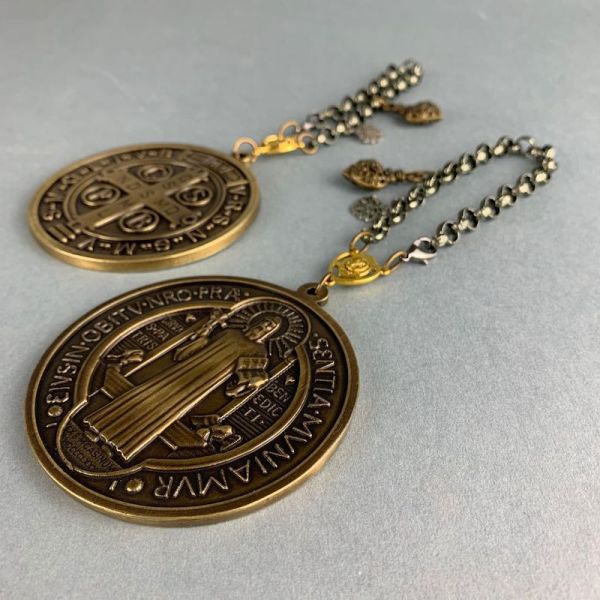 MEDALLÓN DE SAN BENITO - Imagen 5