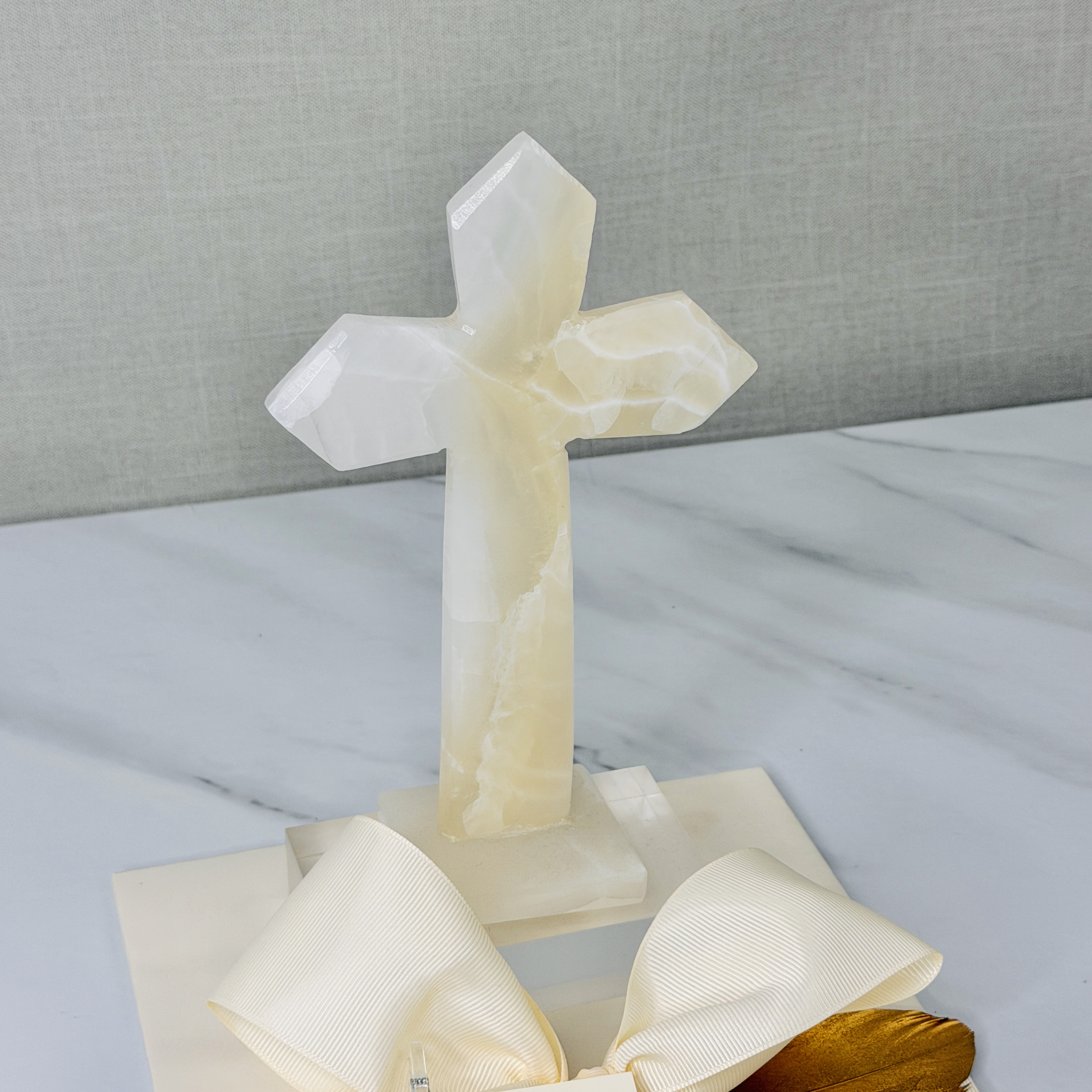 CRUZ DE ÓNIX CON BASE DE ACRÍLICO - Imagen 3