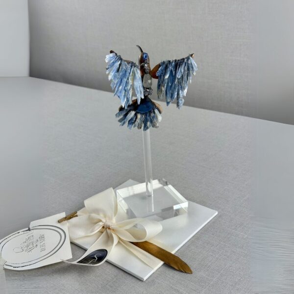 COLIBRIS CON CUARZOS Y BASE DE ACRÍLICO HECHOS DE MADERA