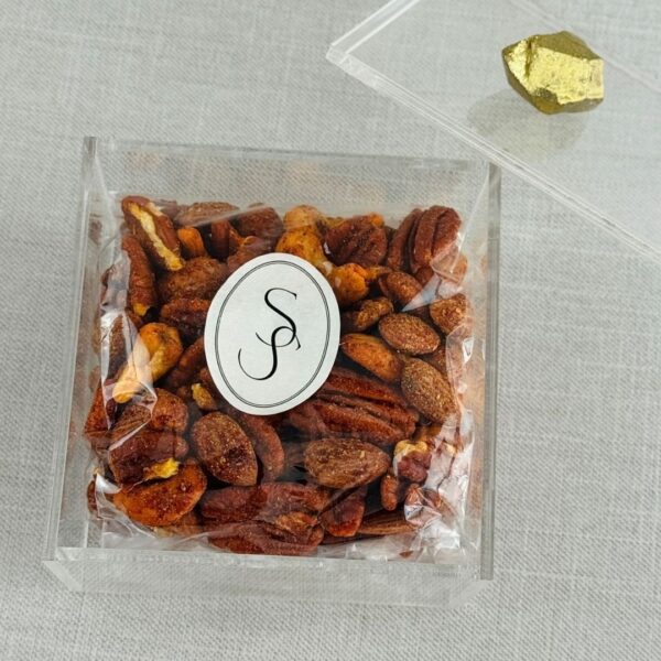 BOTNA SALADA CAJA CON ALMENDRAS