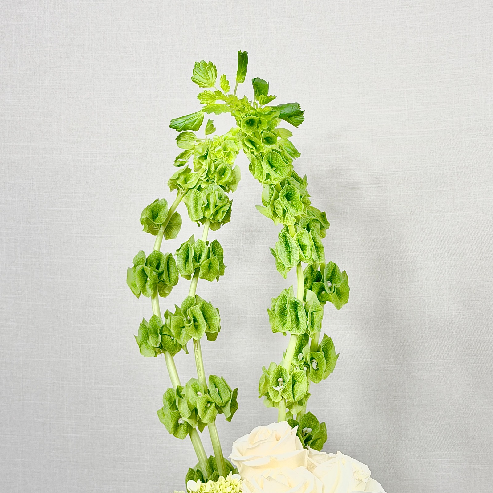 ARREGLO FLORAL DE TRES - Imagen 2