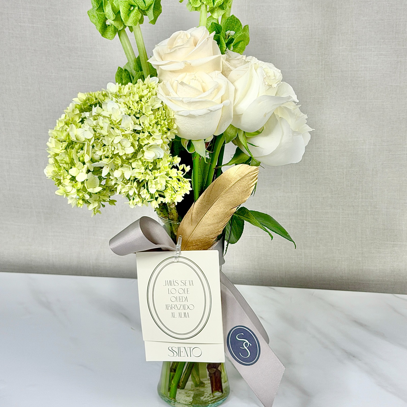 ARREGLO FLORAL DE TRES - Imagen 3